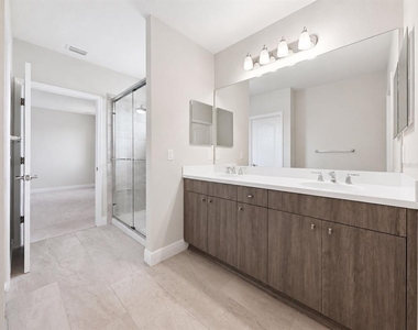 11118 Sand Pine Lane - Photo Thumbnail 32