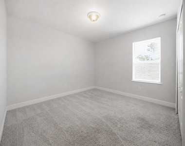 11118 Sand Pine Lane - Photo Thumbnail 34