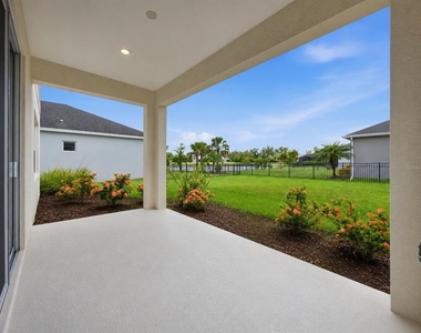 11118 Sand Pine Lane - Photo Thumbnail 40