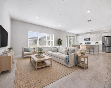 11118 Sand Pine Lane - Photo Thumbnail 2