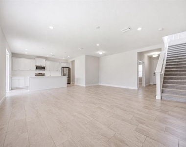 11118 Sand Pine Lane - Photo Thumbnail 19