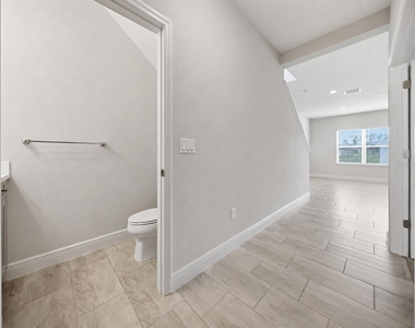11118 Sand Pine Lane - Photo Thumbnail 11