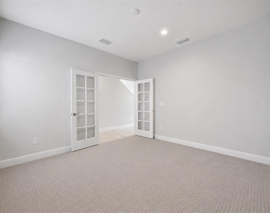 11118 Sand Pine Lane - Photo Thumbnail 14
