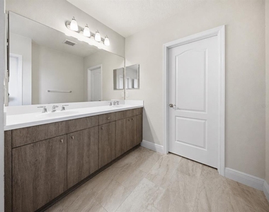 11118 Sand Pine Lane - Photo Thumbnail 29