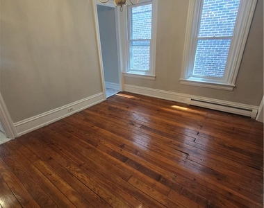 315 N 10th Street - Photo Thumbnail 1