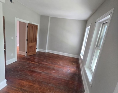 315 N 10th Street - Photo Thumbnail 8