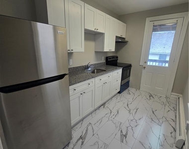 315 N 10th Street - Photo Thumbnail 3