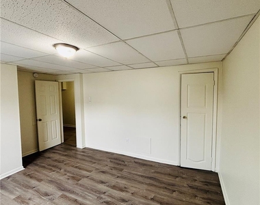 765 S 8th - Photo Thumbnail 7