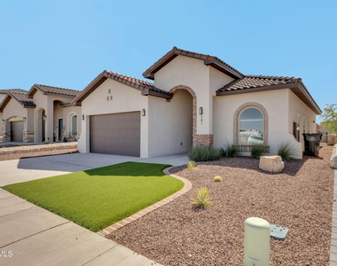 781 Cedarwood Avenue - Photo Thumbnail 2