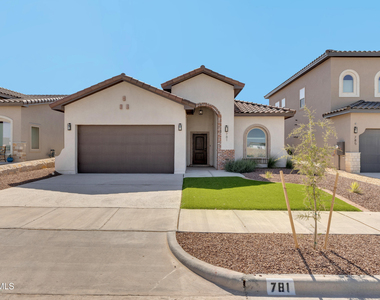 781 Cedarwood Avenue - Photo Thumbnail 1