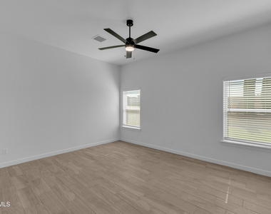 781 Cedarwood Avenue - Photo Thumbnail 27