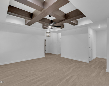 781 Cedarwood Avenue - Photo Thumbnail 14