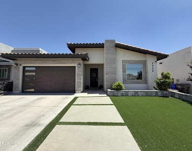 1732 Eased Street - Photo Thumbnail 5