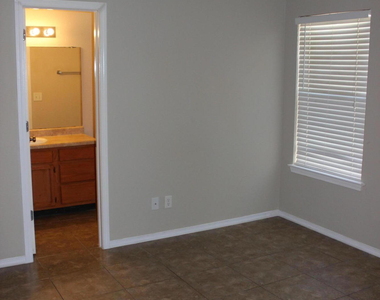 13978 Vaquero Rock Drive - Photo Thumbnail 23
