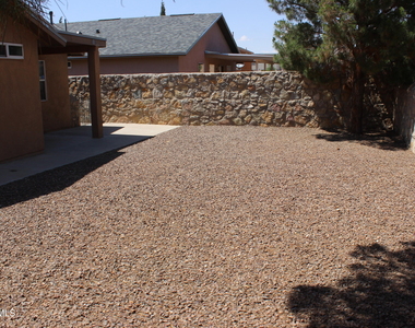 13978 Vaquero Rock Drive - Photo Thumbnail 32