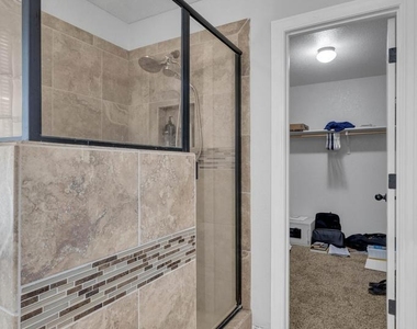 408 Bellwoode Avenue - Photo Thumbnail 30