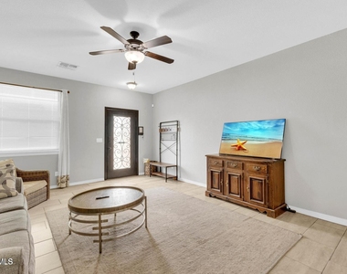 408 Bellwoode Avenue - Photo Thumbnail 4