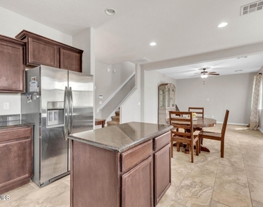 408 Bellwoode Avenue - Photo Thumbnail 14