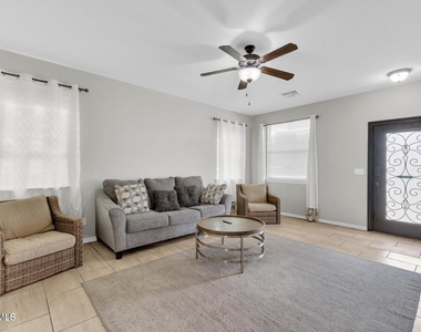 408 Bellwoode Avenue - Photo Thumbnail 3