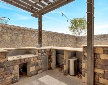 408 Bellwoode Avenue - Photo Thumbnail 47