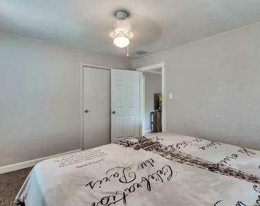1001 Atwood Drive - Photo Thumbnail 8
