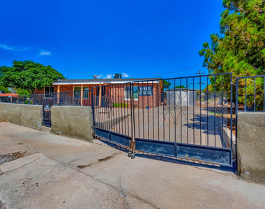 1001 Atwood Drive - Photo Thumbnail 32