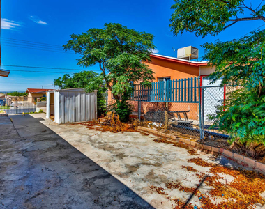1001 Atwood Drive - Photo Thumbnail 33