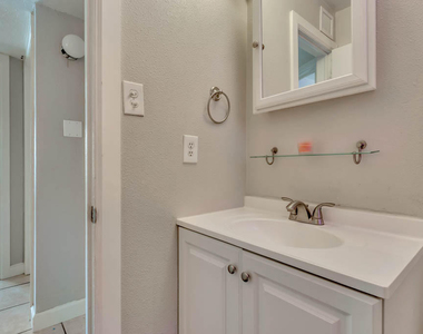 1001 Atwood Drive - Photo Thumbnail 23