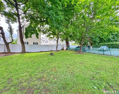 14 Woodbury Avenue - Photo Thumbnail 15