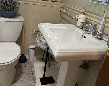 15 Earl Avenue - Photo Thumbnail 12