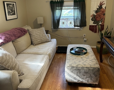15 Earl Avenue - Photo Thumbnail 10