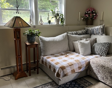 15 Earl Avenue - Photo Thumbnail 5