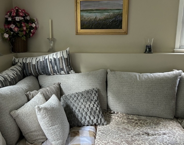 15 Earl Avenue - Photo Thumbnail 6