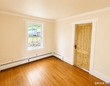 111 Rockwell Street - Photo Thumbnail 8