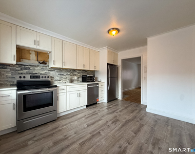 18 Prospect Avenue - Photo Thumbnail 5