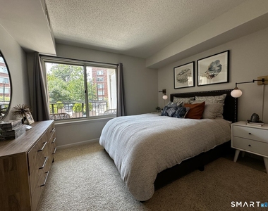 52 Forest Street - Photo Thumbnail 17