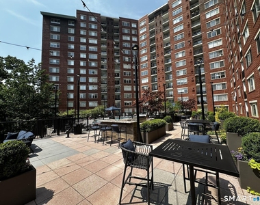 52 Forest Street - Photo Thumbnail 20