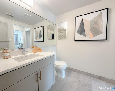 52 Forest Street - Photo Thumbnail 9