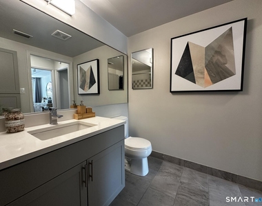 52 Forest Street - Photo Thumbnail 16