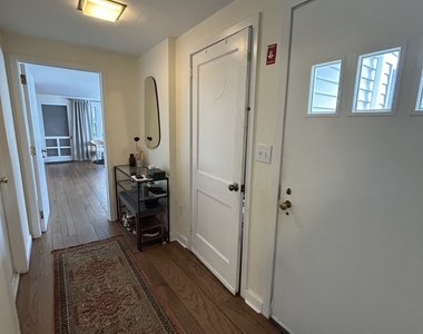33 River Street - Photo Thumbnail 27