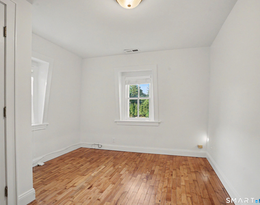 38 Morgan Avenue - Photo Thumbnail 25