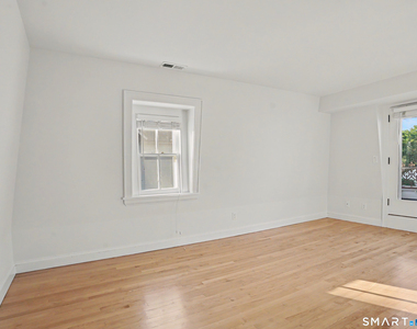 38 Morgan Avenue - Photo Thumbnail 20