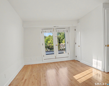 38 Morgan Avenue - Photo Thumbnail 19