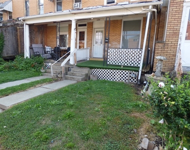 1134 Race St - Photo Thumbnail 8