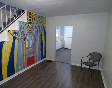 1134 Race St - Photo Thumbnail 9