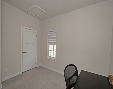 213 Amon St - Photo Thumbnail 13