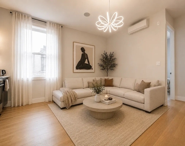 717 Dekalb Avenue - Photo Thumbnail 4