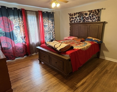 112 Annetta Street - Photo Thumbnail 8
