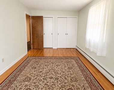 240 Ridgefield Road - Photo Thumbnail 14