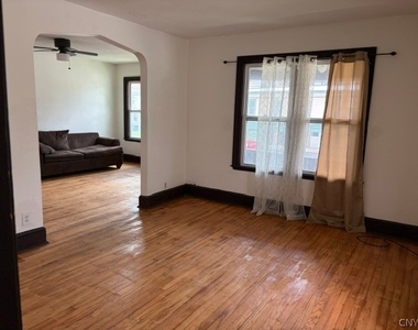 601 Court Street - Photo Thumbnail 7